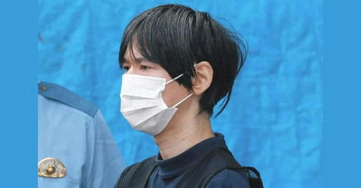 Higashimoto thừa nhận rằng ban đầu anh ta đã thử nghiệm chiến thuật lừa đảo này, nhưng sau đó không thể dừng lại. (Ảnh: 163)