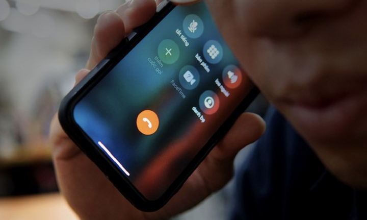 Kẻ lừa đảo thường lấy niềm tin nạn nhân trước khi thực hiện hành vi khác.