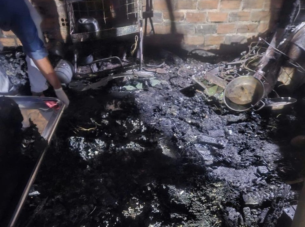 Cháy nhà lúc rạng sáng ở xã châu pha TPHCM, 1 người tử vong.jpg