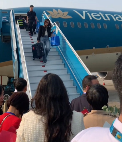 Chồng chủ tịch có hành động bất ngờ trước nghi vấn lạnh nhạt với Đỗ Mỹ Linh