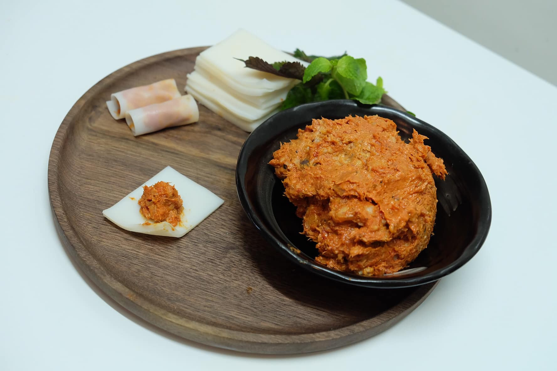 chả tôm   thu hằng 0.jpg