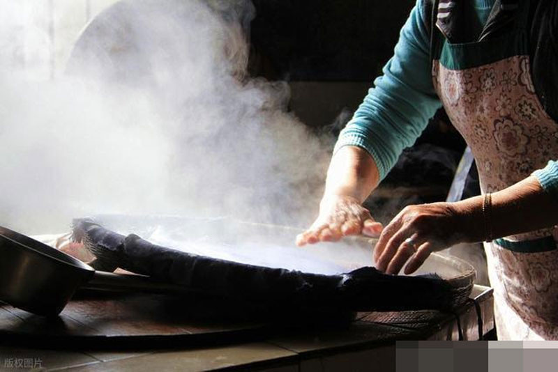 Người phụ nữ 60 tuổi đột tử sau bữa tối Bác sĩ cảnh báo Sau khi ăn no dù có buồn ngủ hay mệt cũng đừng vội làm 4 việc này