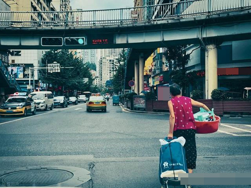 Người phụ nữ 60 tuổi đột tử sau bữa tối Bác sĩ cảnh báo Sau khi ăn no dù có buồn ngủ hay mệt cũng đừng vội làm 4 việc này