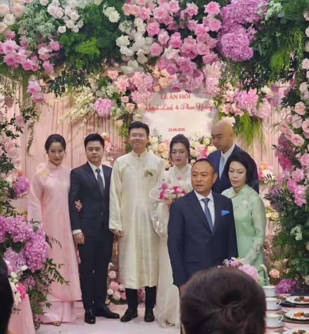 Nhan sắc cực xịn của tiểu thư nghìn tỷ trong đám hỏi với em trai Phan Thành