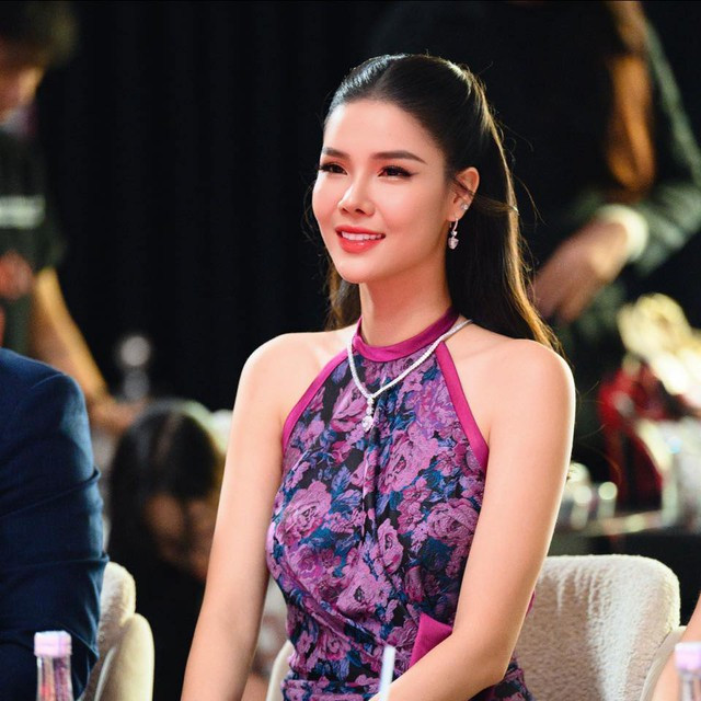 Phản ứng gắt của Kỳ Hân vợ Mạc Hồng Quân khi bị đồng nghiệp chỉ thẳng mặt là bé ba