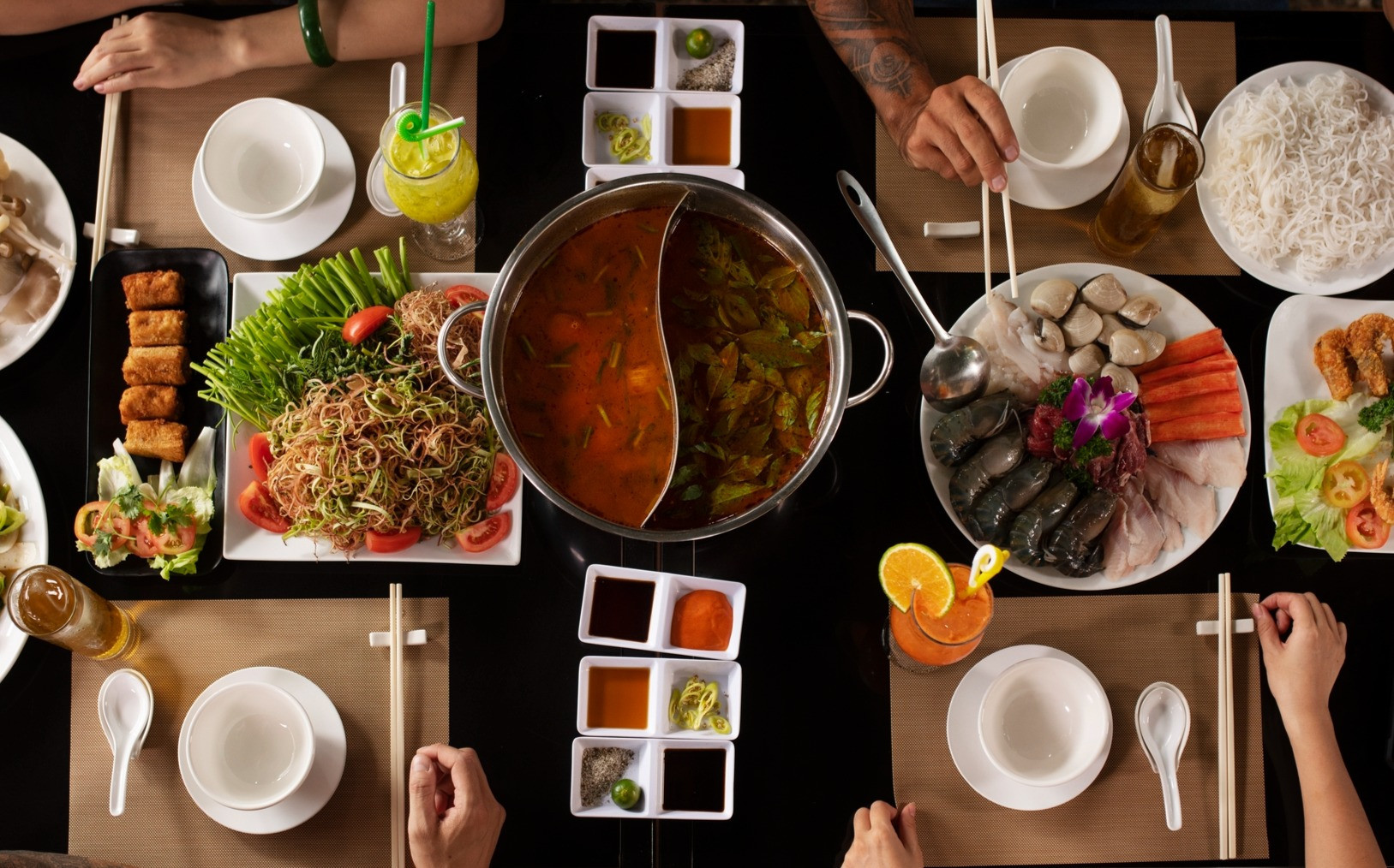 bữa tiệc ngày 20/10