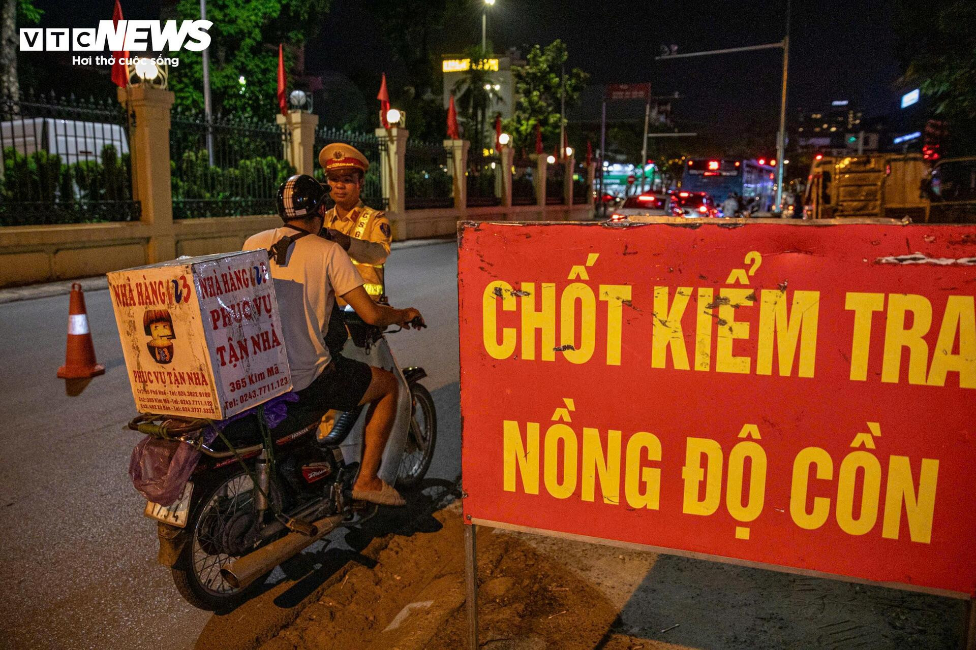 Tài xế đang điều trị xơ gan vẫn vi phạm nồng độ cồn vượt mức kịch khung - 1