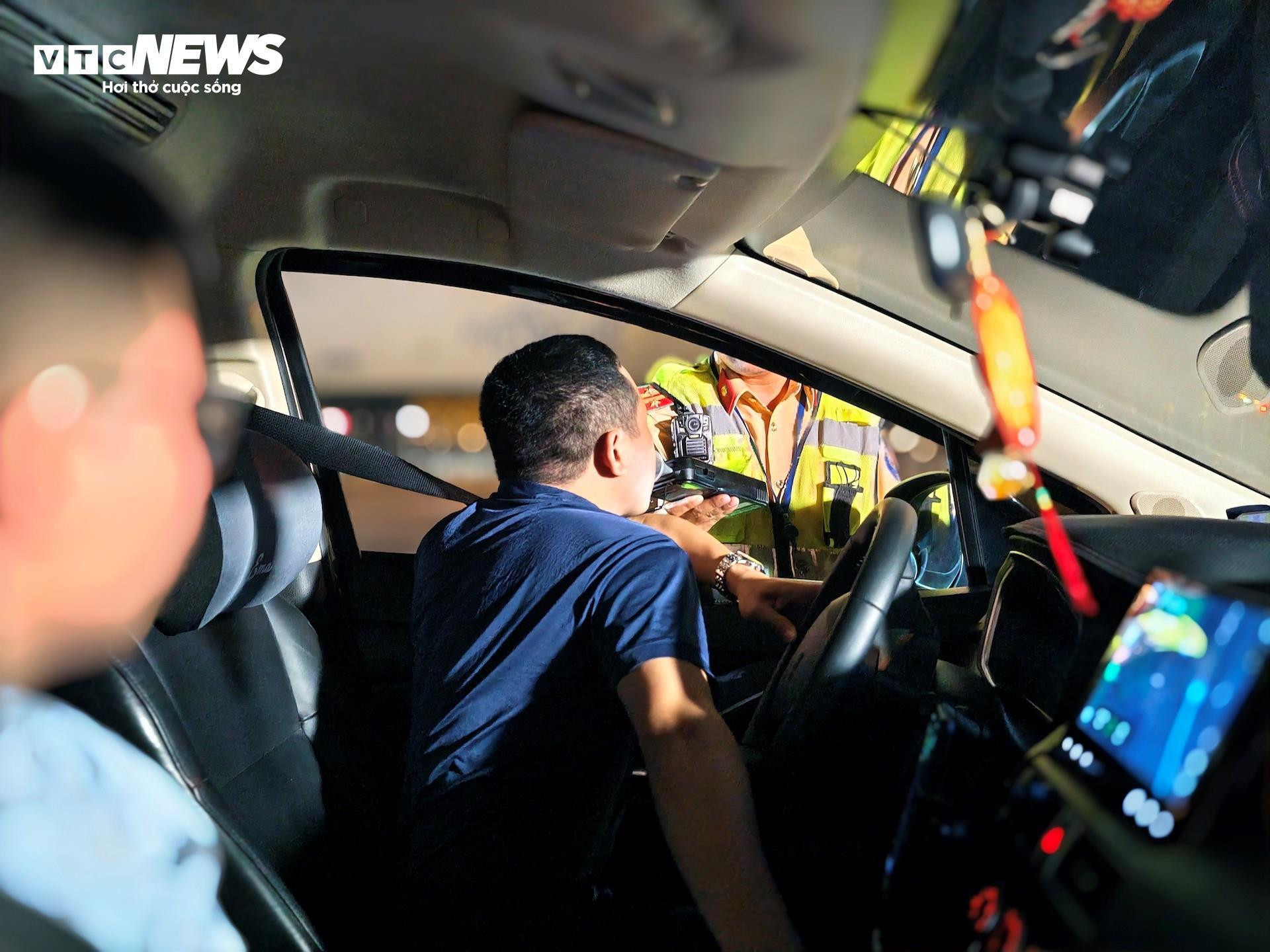 Tài xế đang điều trị xơ gan vẫn vi phạm nồng độ cồn vượt mức kịch khung - 13