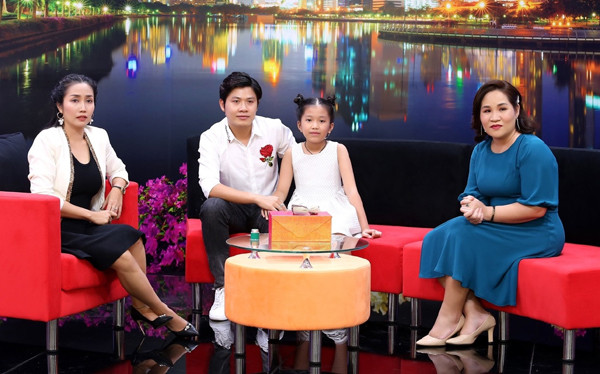 con gai nguyen van chung 2 17593309450741744882270 (1).jpg