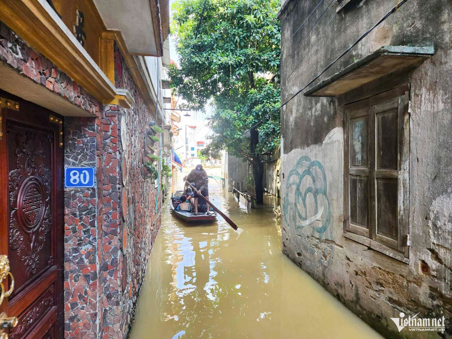 W-
Ngập Bắc Ninh18.JPG.jpg