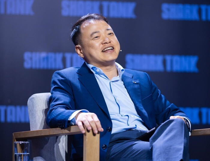 Shark Bình đang gây tranh cãi vì bị dính drama vụ đầu tư tiền số có gia thế khủng cỡ nào