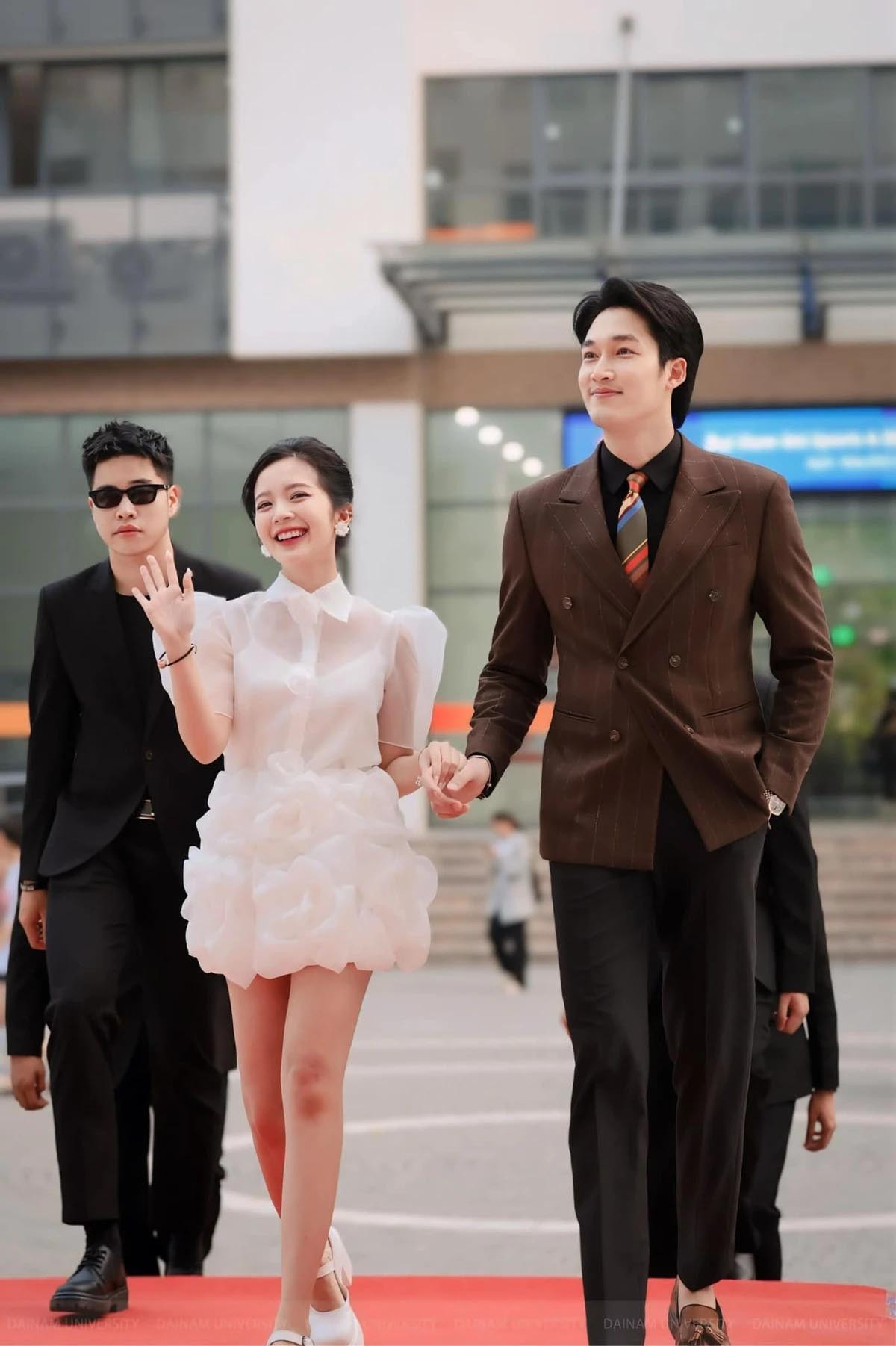 Thực hư chuyện cặp