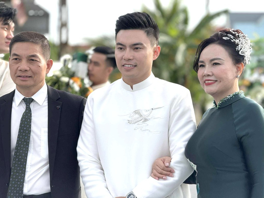 Bố chồng Hoa hậu Đỗ Thị Hà tài giỏi và giàu có cỡ nào? - Ảnh 2.