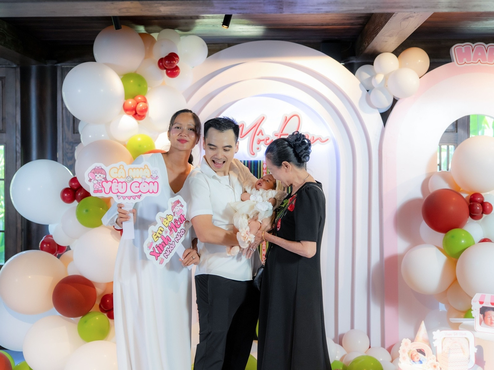 HHen Niê tiết lộ tên thật của ái nữ trong tiệc đầy tháng con gái theo họ mẹ