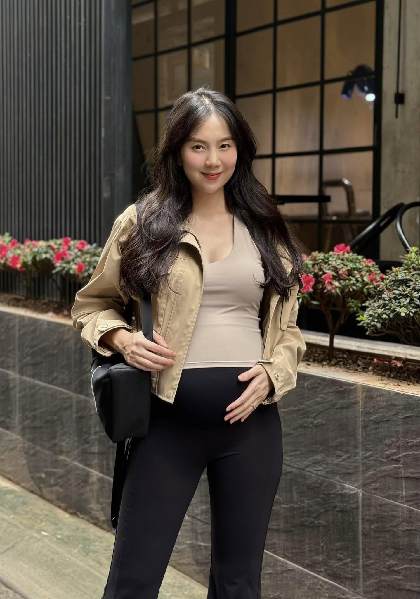 Mix đồ xinh đẹp cùng BTV Mai Ngọc - Ảnh 2.