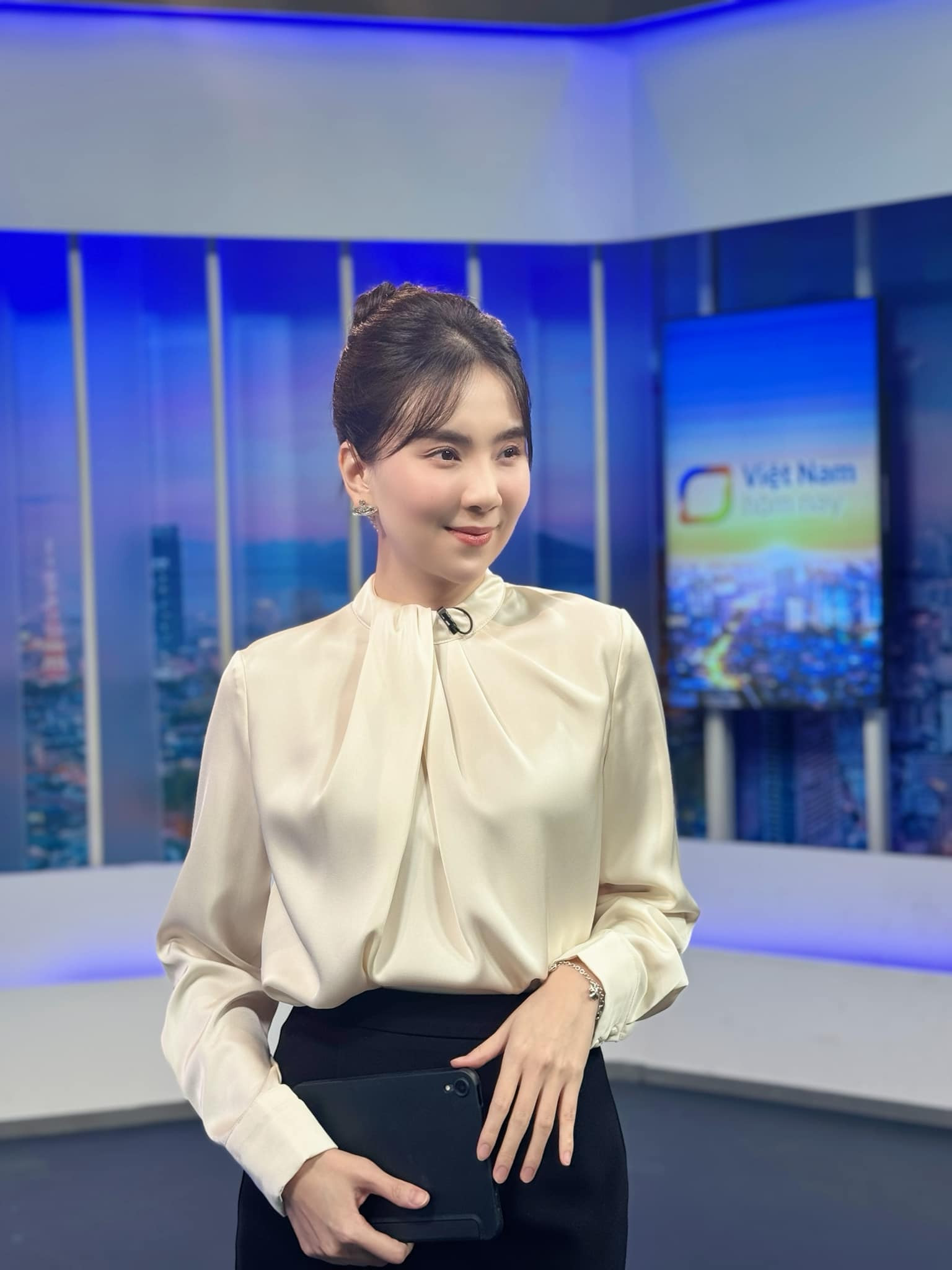 Mix đồ xinh đẹp cùng BTV Mai Ngọc - Ảnh 13.