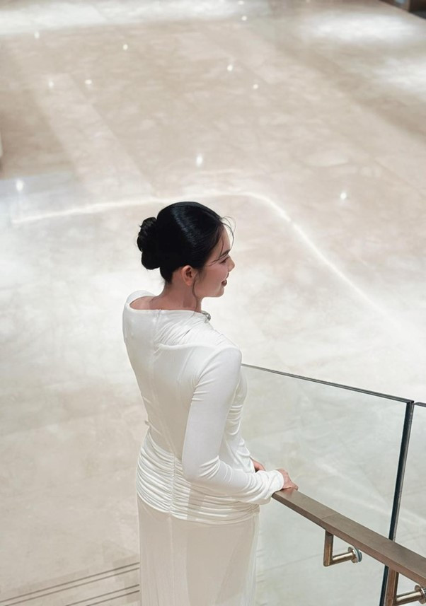 Tiểu tiên cá Ánh Viên xinh đẹp, dịu dàng - Ảnh 2.