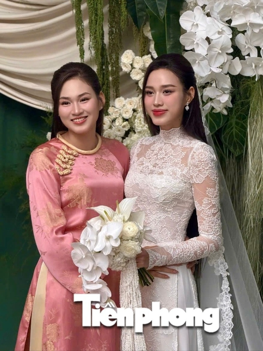 Chị gái sống kín tiếng lộ diện cực xinh đẹp trong đám cưới của Đỗ Thị Hà