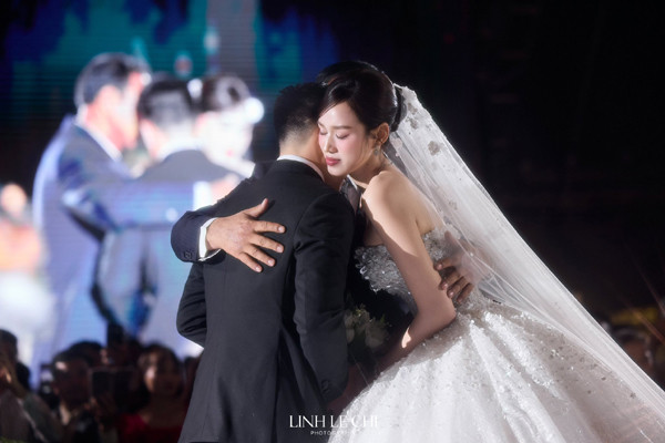 Dòng viết của Đỗ Thị Hà sau hôn lễ tại Quảng Trị khiến khán giả xúc động - Ảnh 7.