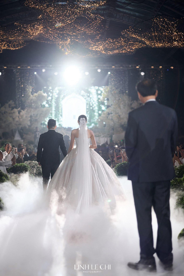 Dòng viết của Đỗ Thị Hà sau hôn lễ tại Quảng Trị khiến khán giả xúc động - Ảnh 2.