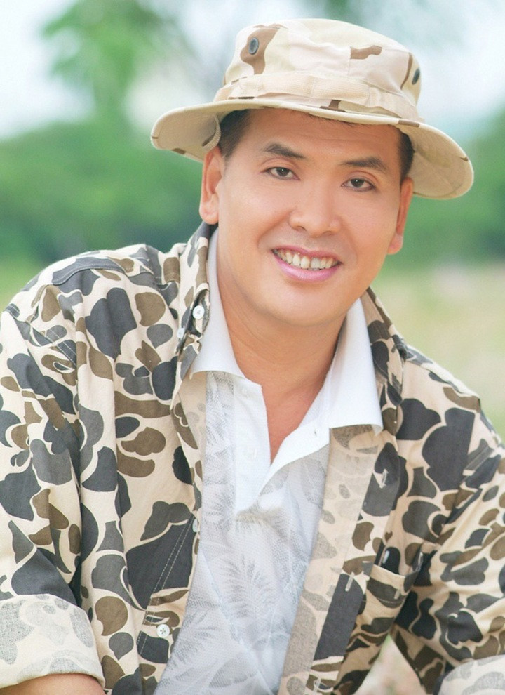 Hữu Nghĩa là diễn viên hài lừng lẫy thập niên 90.