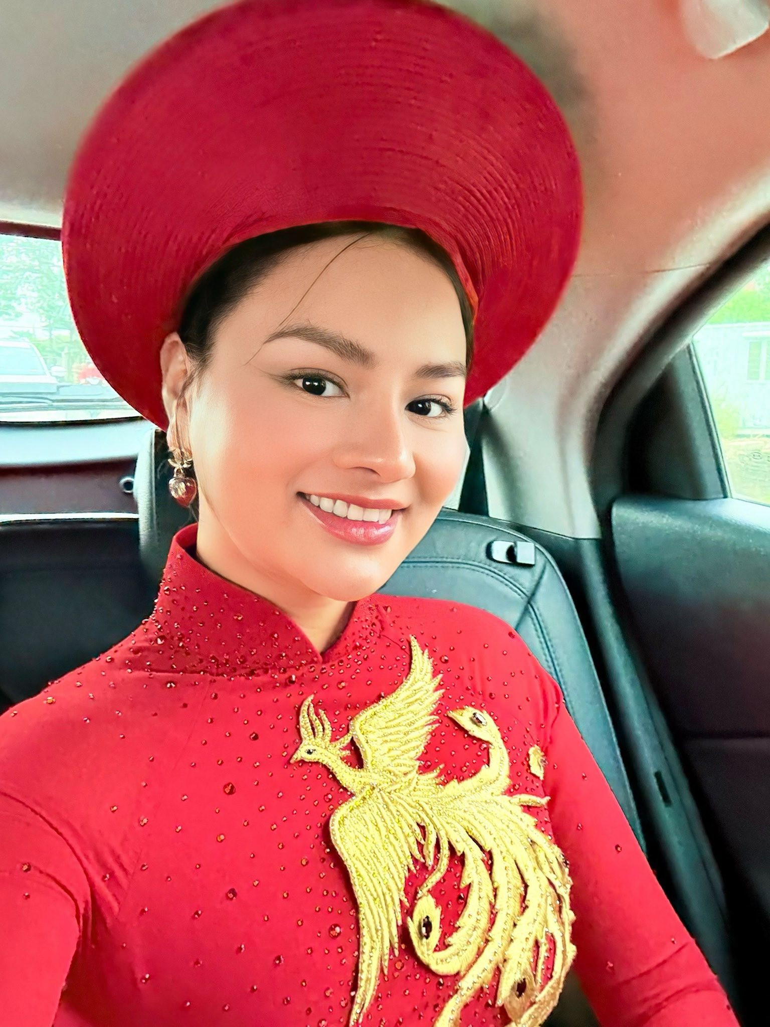 Vũ Thu Phương khoe mẹ ruột U70 trẻ đẹp không kém gì con gái