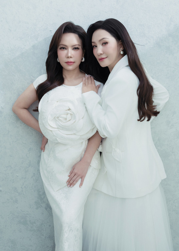 Diện mạo gây sốc ở tuổi trung niên của Hồng Đào - Việt Hương - Ảnh 3.