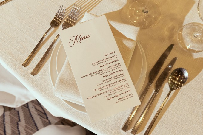 soi thuc don tiec cuoi sang xin cua a hau quynh chau va hoa hau do thi ha dfc9cbc92e614dc0af308791f179a9f7 724.jpg