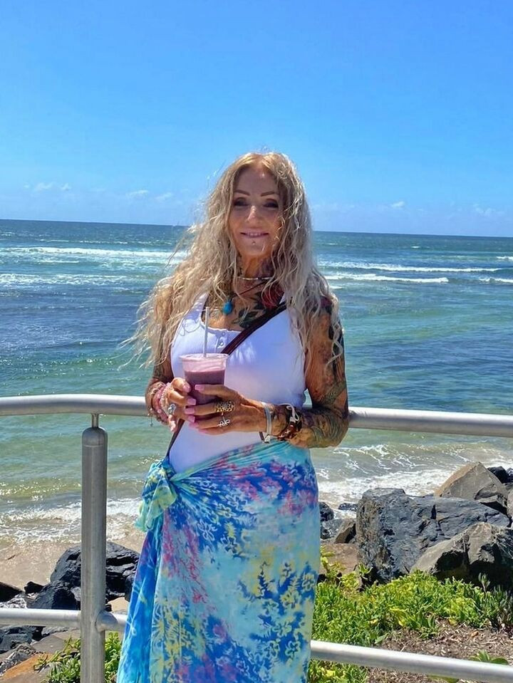 Lorraine Cassar thường bị nhầm là chị của con gái. (Ảnh: Jam Press)