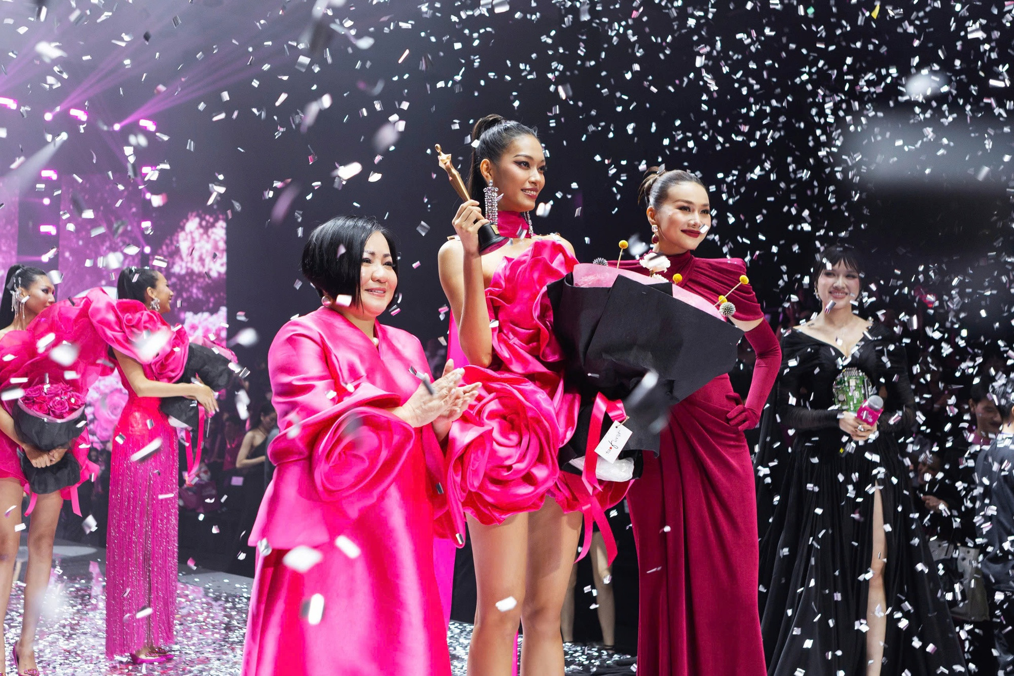 Mai Hoa tự tin thể hiện phong cách thời trang Sau đăng quang Vietnam ’ s Next Top Model 2025 - Ảnh 2.