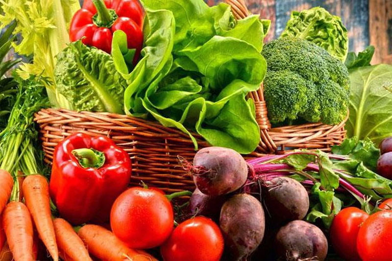 Một phụ nữ 45 tuổi suốt một năm chỉ ăn rau không ăn cơm cơ thể thay đổi ra sao