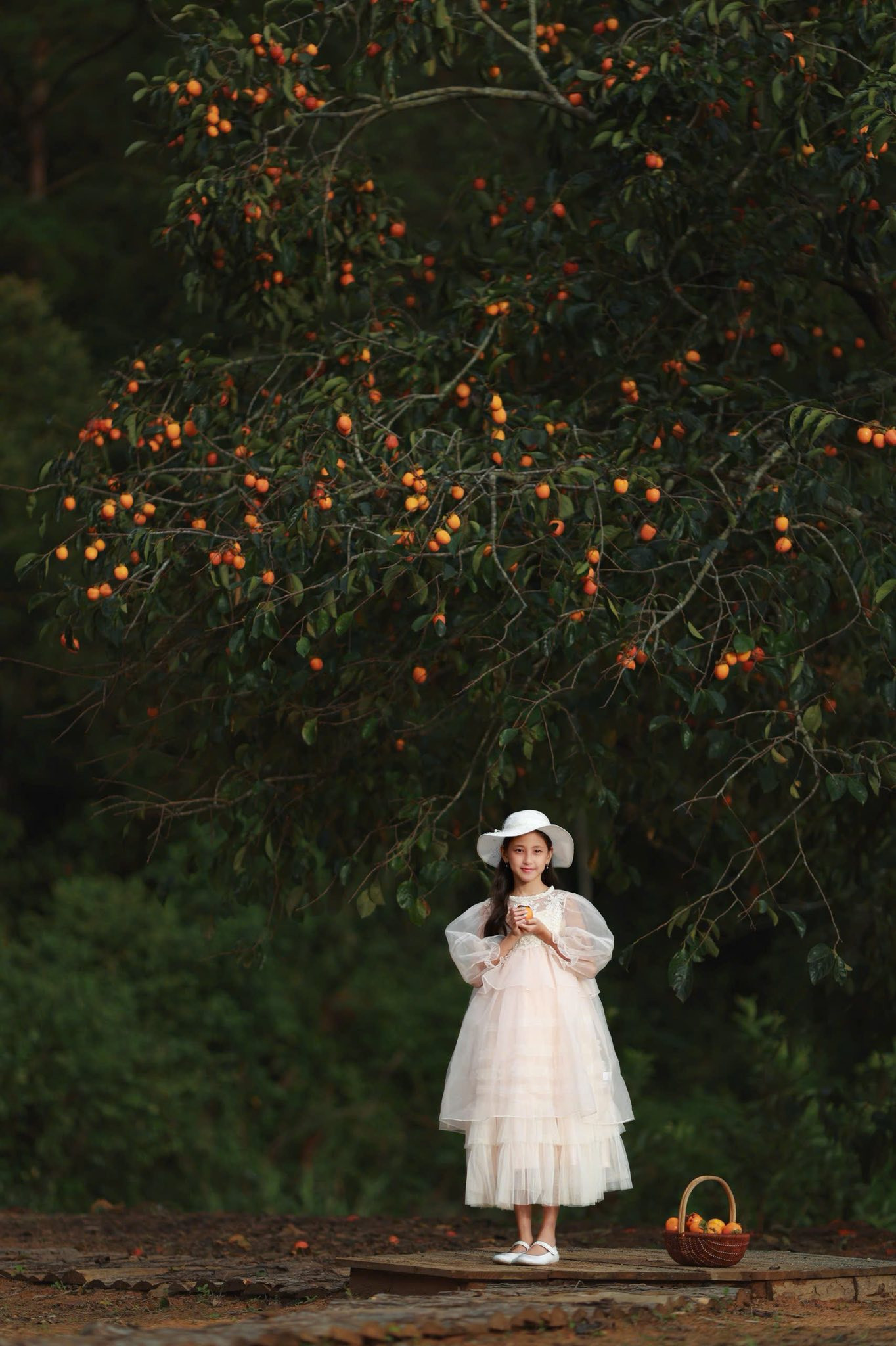 Con gái Hoa hậu Hà Kiều Anh trong trẻo, thuần khiết như 'nàng thơ'  - Ảnh 5.