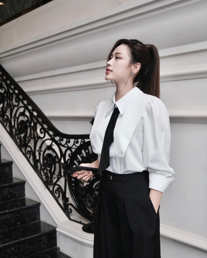 Điểm chung dễ nhận ra của 5 nàng dâu hào môn