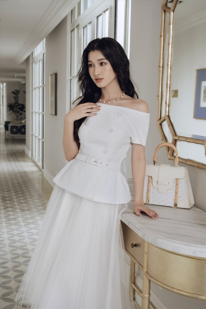 Điểm chung dễ nhận ra của 5 nàng dâu hào môn