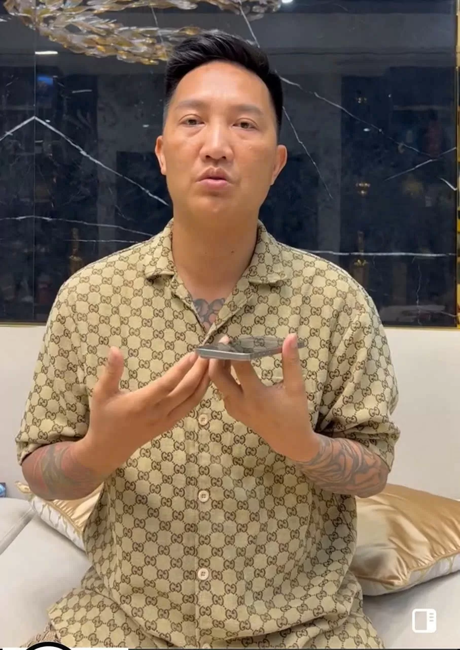 Động thái căng đét phía Huấn Hoa Hồng giữa ồn ào bị cả MXH gọi tên