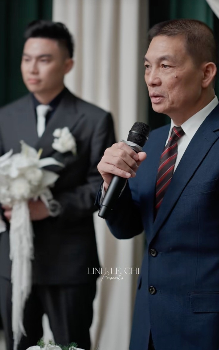 Bạn cùng quê tung tin nhắn về Hoa hậu Đỗ Hà nội dung khiến cả cõi mạng dậy sóng