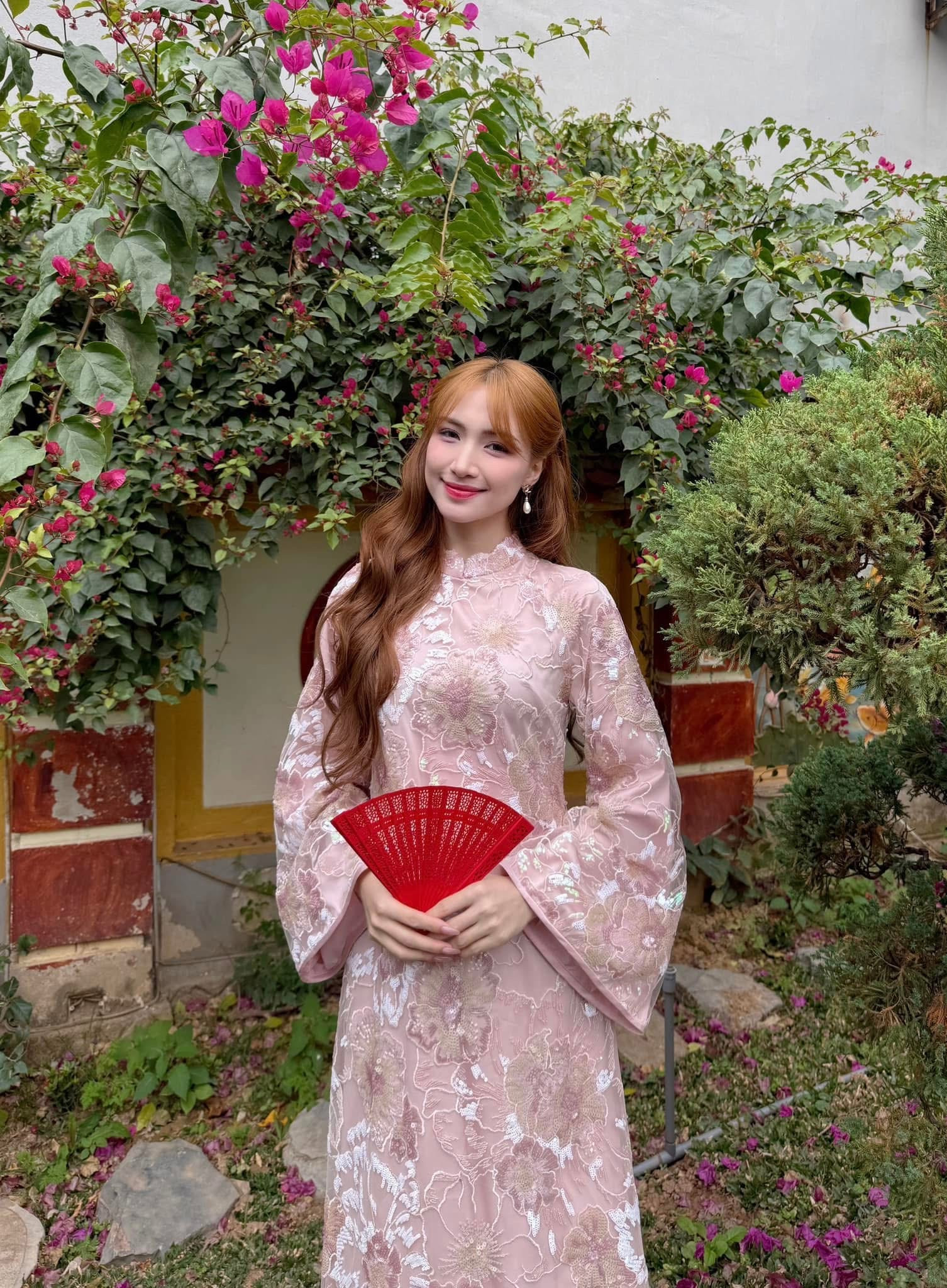 Cầu thủ Văn Toàn công khai