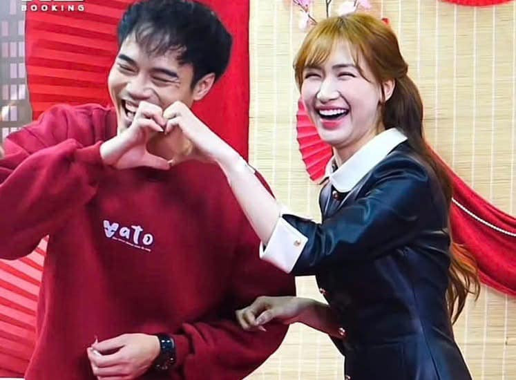 Cầu thủ Văn Toàn công khai