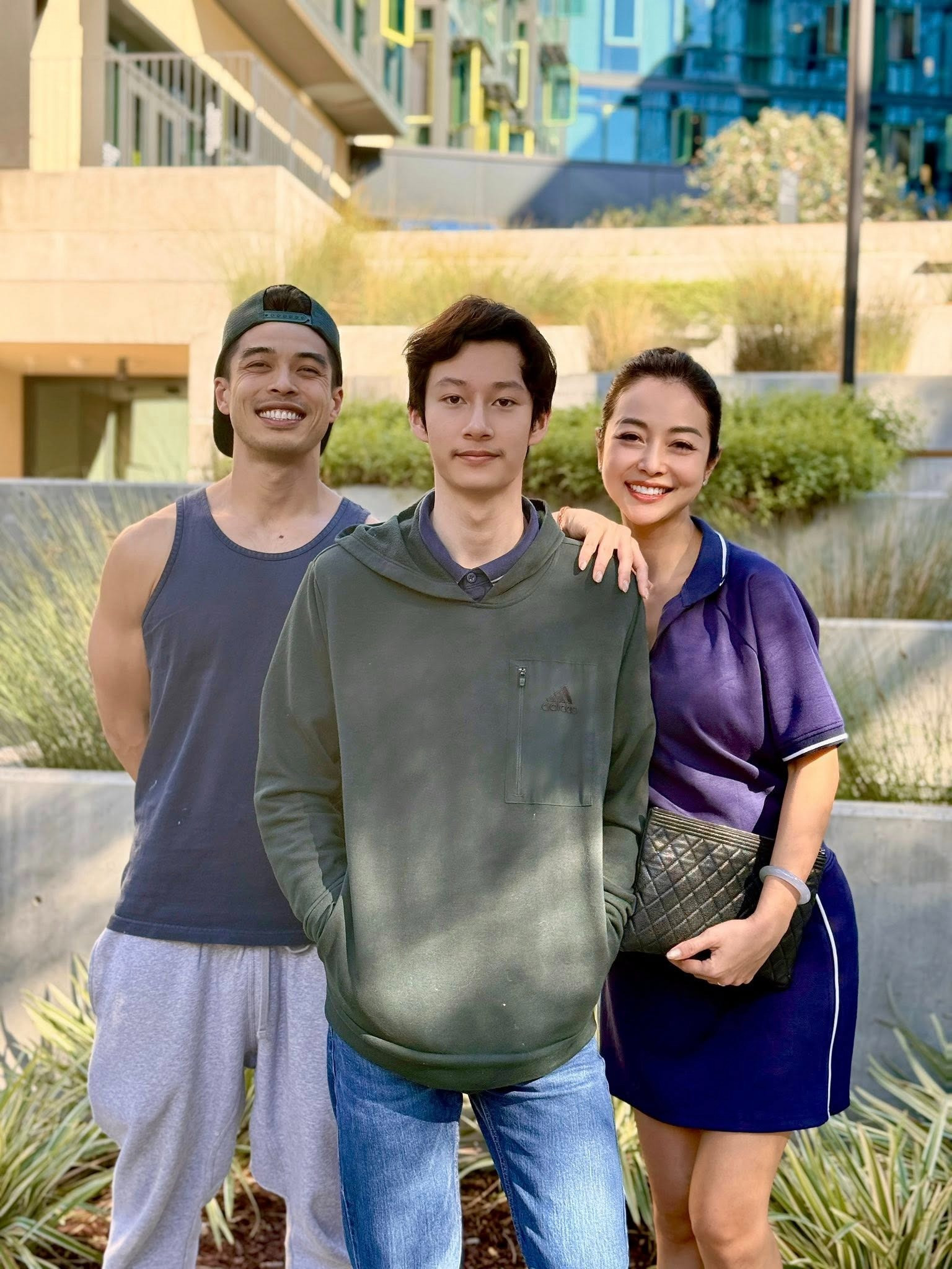 Con trai Jennifer Phạm và Quang Dũng cắt phăng mái tóc dài ngoại hình chuẩn soái ca