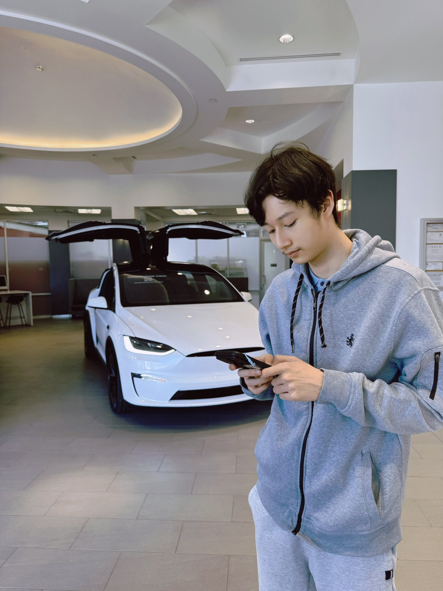 Con trai Jennifer Phạm và Quang Dũng cắt phăng mái tóc dài ngoại hình chuẩn soái ca