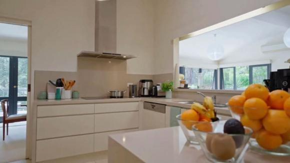 Ngỡ ngàng với biệt thự triệu đô của Quán quân Olympia Lê Vũ Hoàng - Ảnh 16.