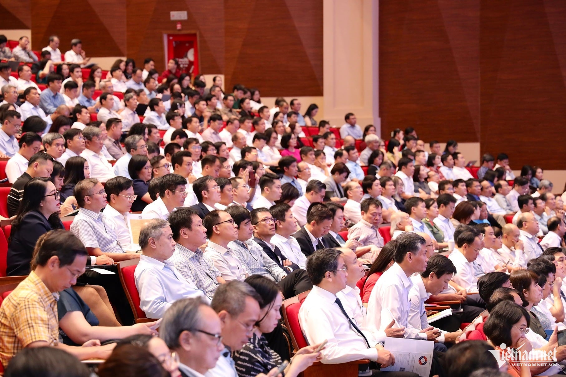 W-hoi thao dai hoc.jpg