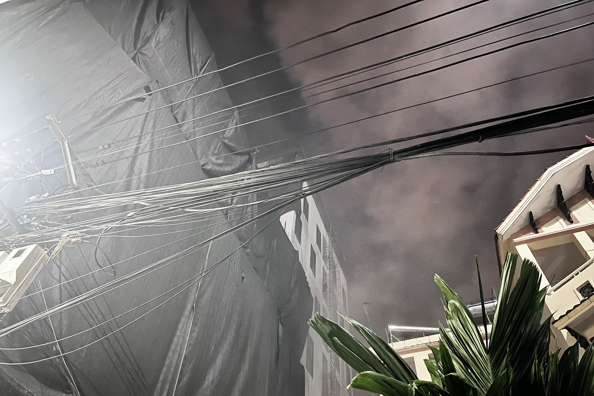 chay chung cu mini.jpg