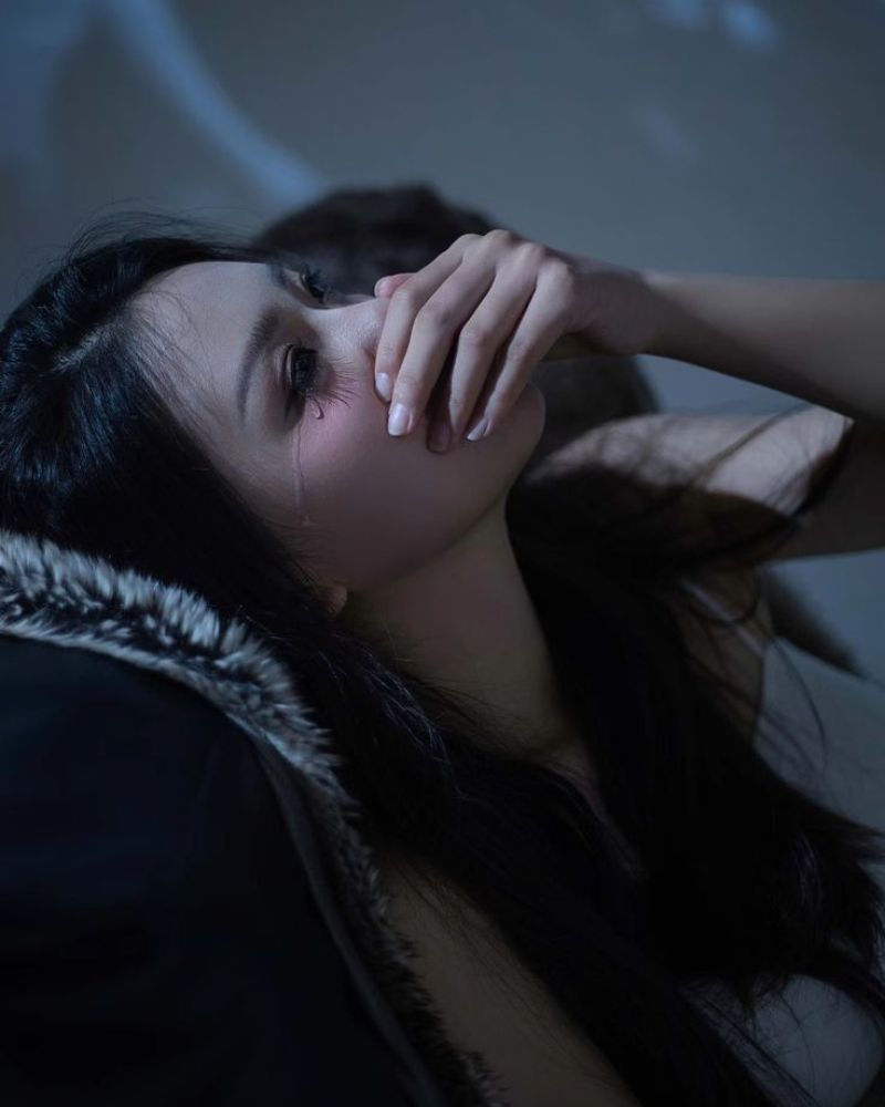 Sau khi bố mẹ mất tôi đề nghị chia tay bạn trai anh đồng ý ngay còn dẫn mẹ tới nói câu này khiến tôi bật khóc