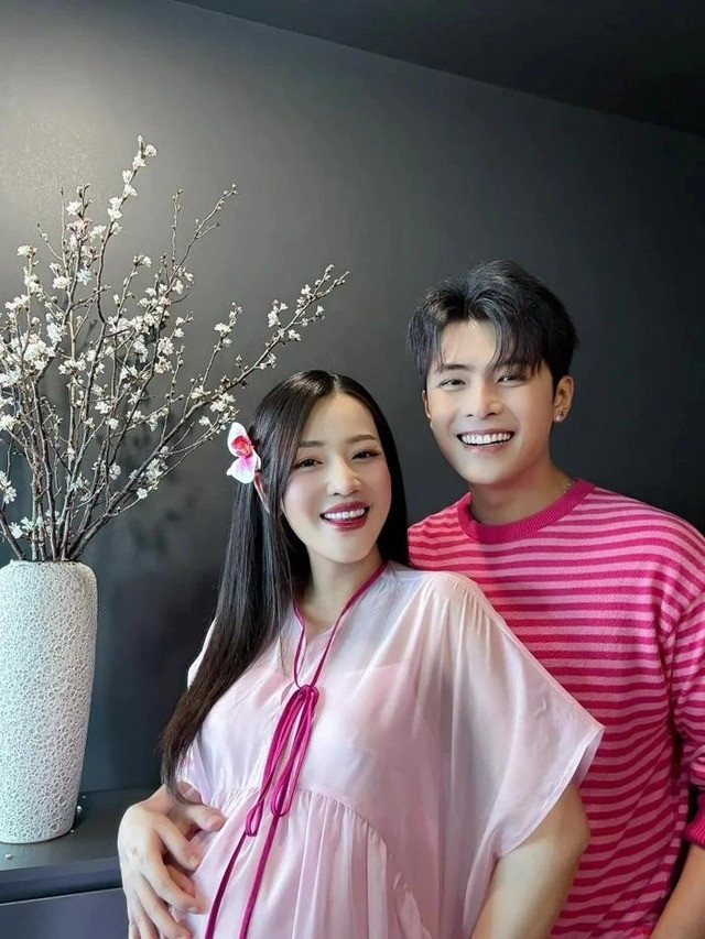 Puka giảm 16kg sau 4 tháng sinh con