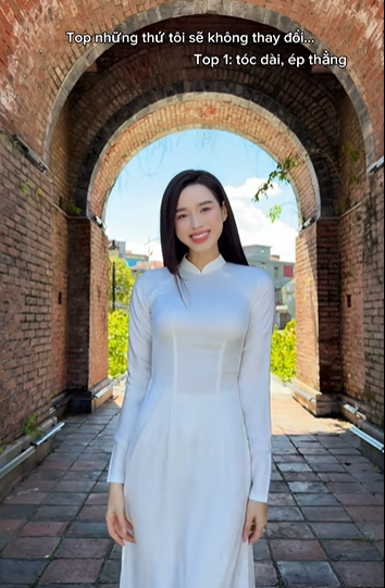 Đây là điểm không hề thay đổi của Hoa hậu Đỗ Thị Hà suốt 5 năm đăng quang