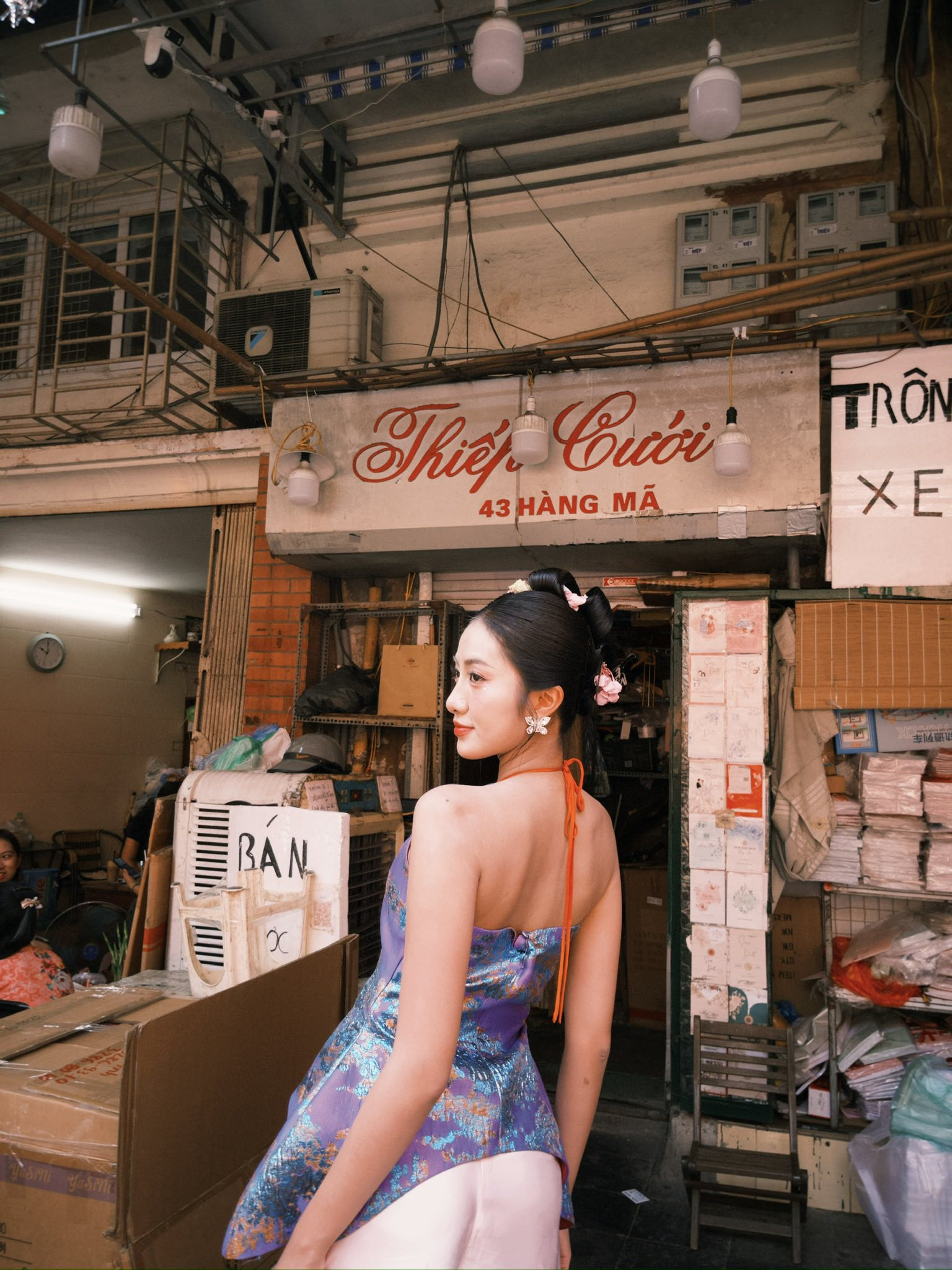 Hà Trúc Linh tỏa sáng cùng áo yếm đón Tết Trung Thu 2025 đầy sắc màu - Ảnh 11.