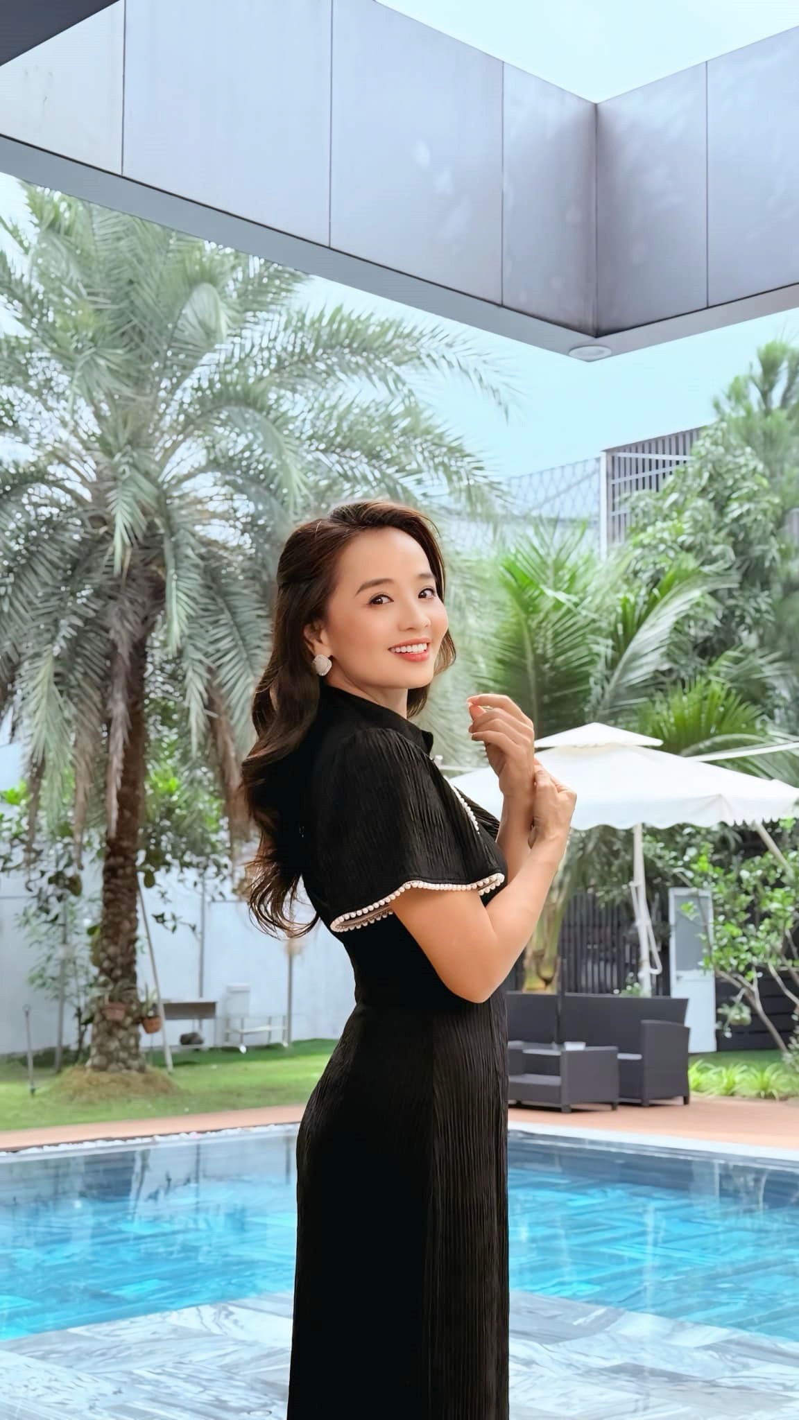 Nữ diễn viên nổi tiếng, xinh đẹp, nhưng tình duyên lại đầy sóng gió, U55 chọn độc thân vui vẻ- Ảnh 11.