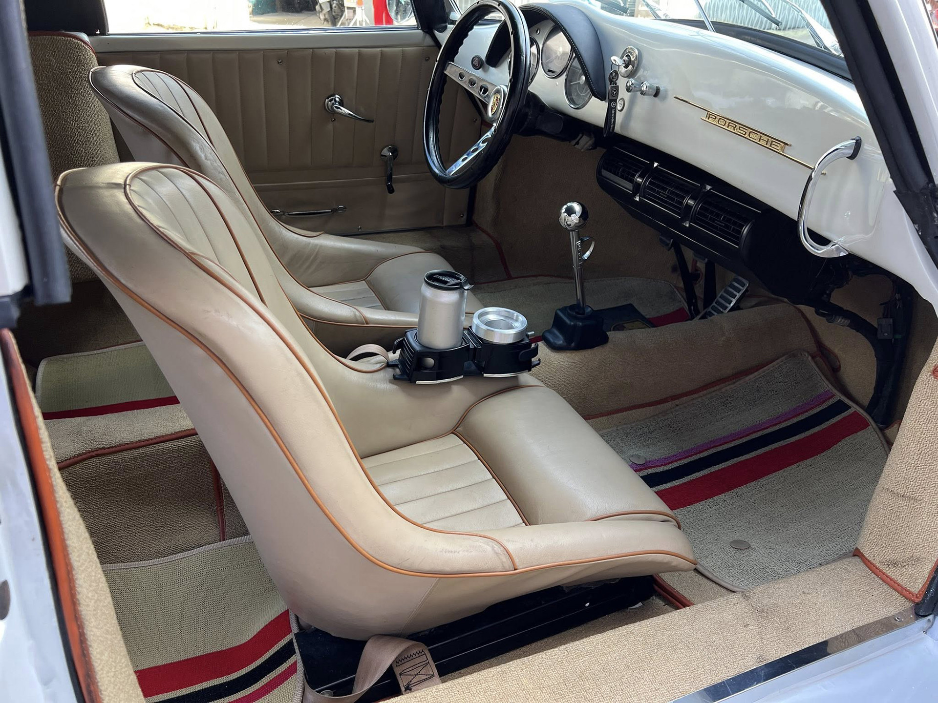 porsche 2.jpg