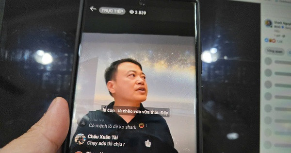 Shark Bình livestream trưa 6-10, kể chuyện sắp phá sản nhiều lần